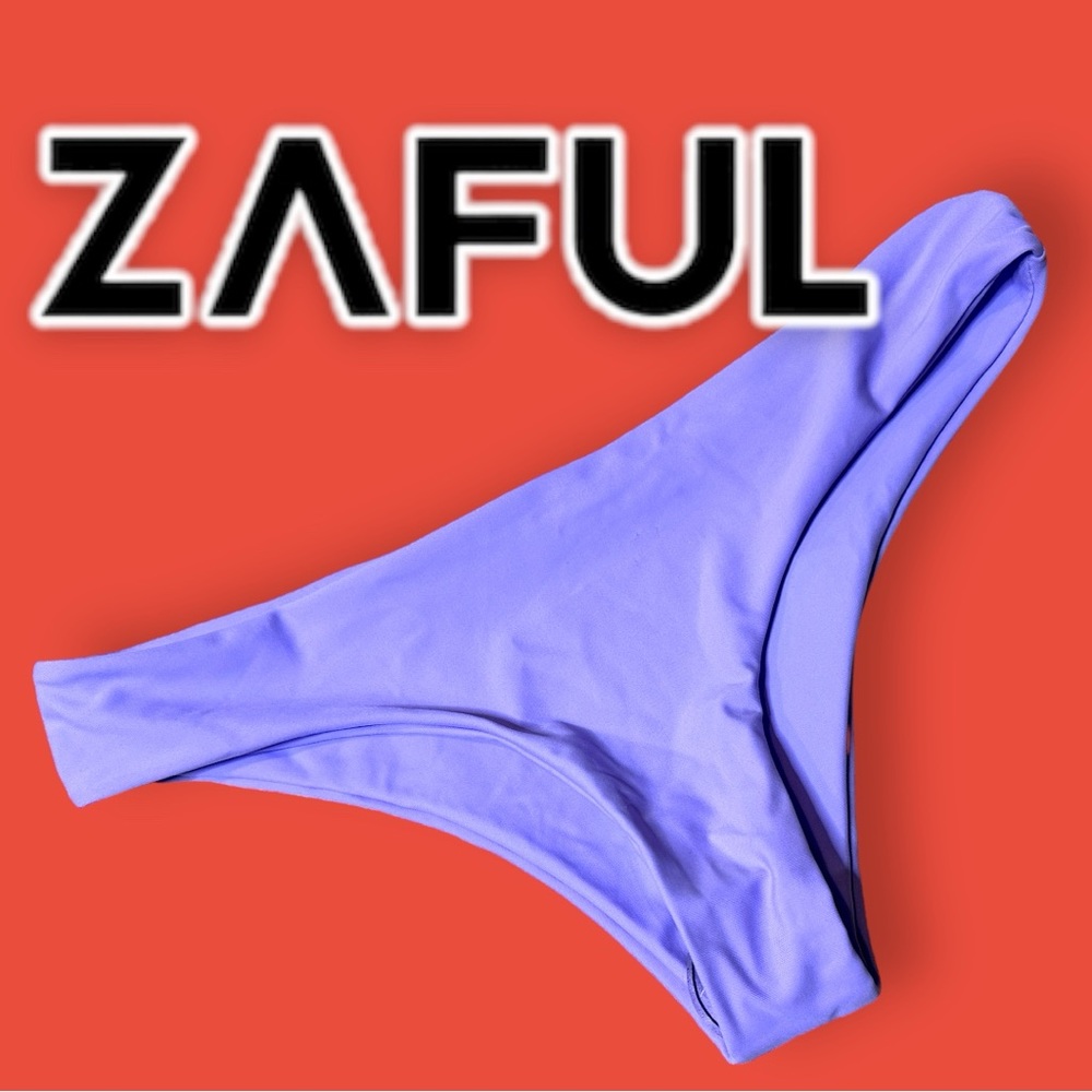 NWT Zaful Bikini Bottoms in Light Violet. Size Medium 👙☀️👙